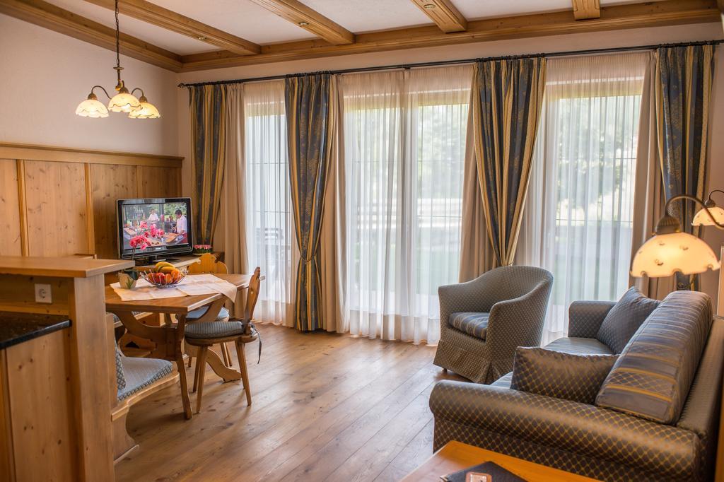 Abanico Appartements Seefeld in Tirol Zimmer foto